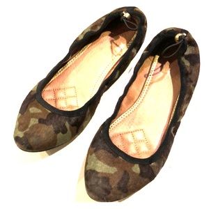 Camo ballet flats